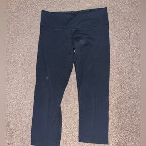 Green lululemon capris